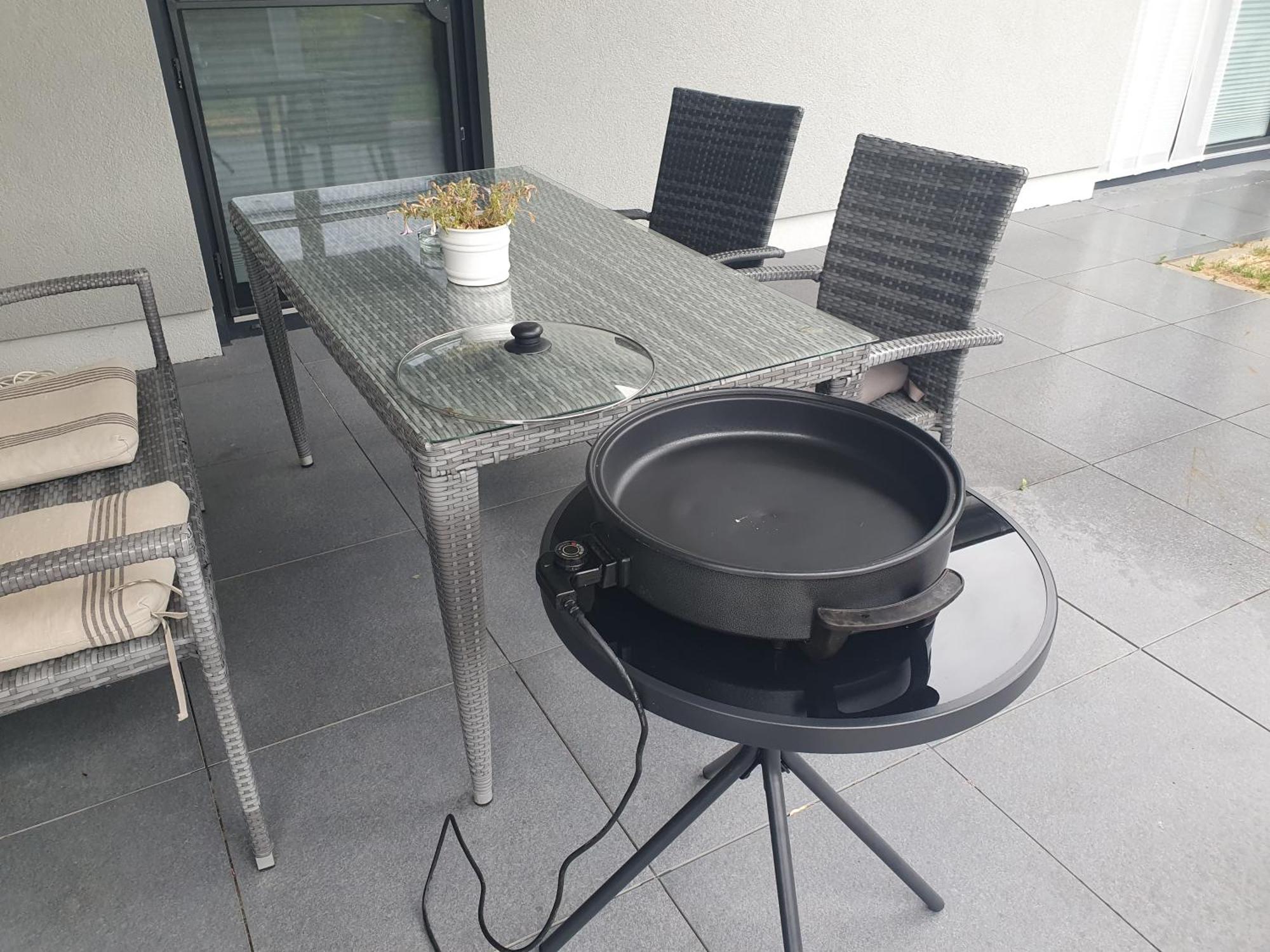 Grosszuegige Unterkunft Mit Terrasse Oberbrechen Экстерьер фото